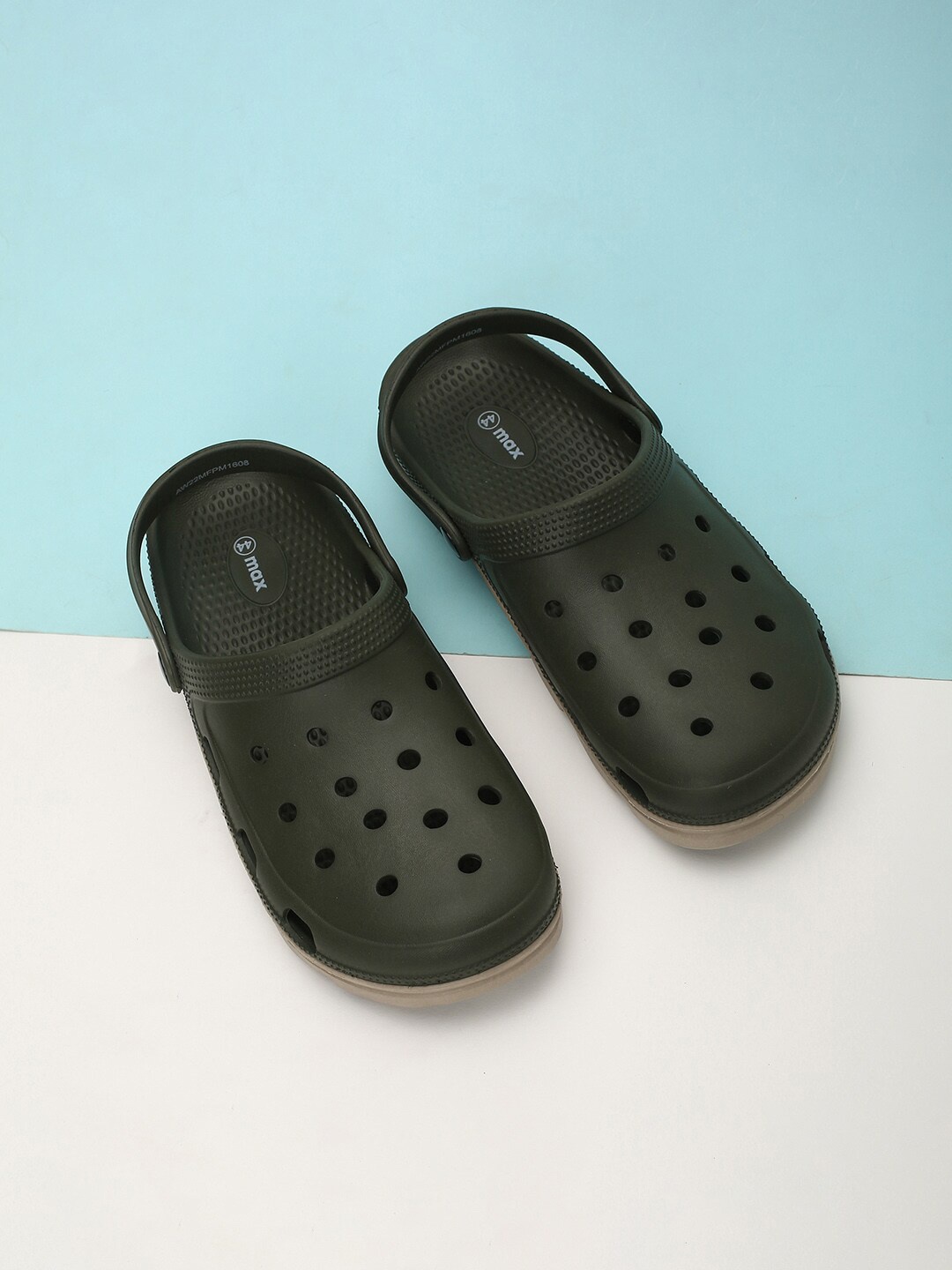 max Men Self Design Clogs, Green