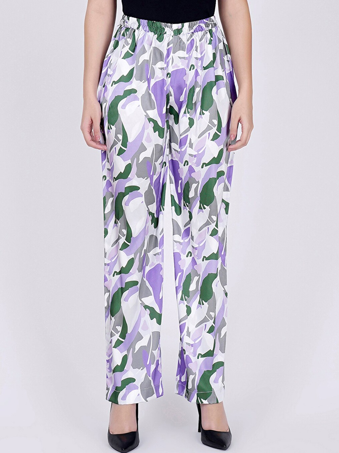 First Resort by Ramola Bachchan Women Comfort Fit Abstract Camouflage Printed Trousers, Purple
First Resort by Ramola Bachchan Women Comfort Fit Abstract Camouflage Printed Trousers, Purple