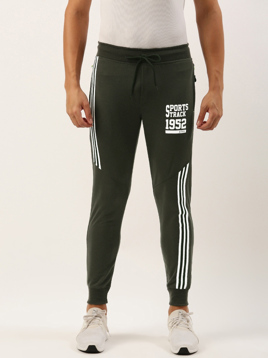 Sports52 wear Men Striped & Typography Printed Mid-Rise Slim Fit Training Or Gym Joggers, Olive
Sports52 wear Men Striped & Typography Printed Mid-Rise Slim Fit Training Or Gym Joggers, Olive