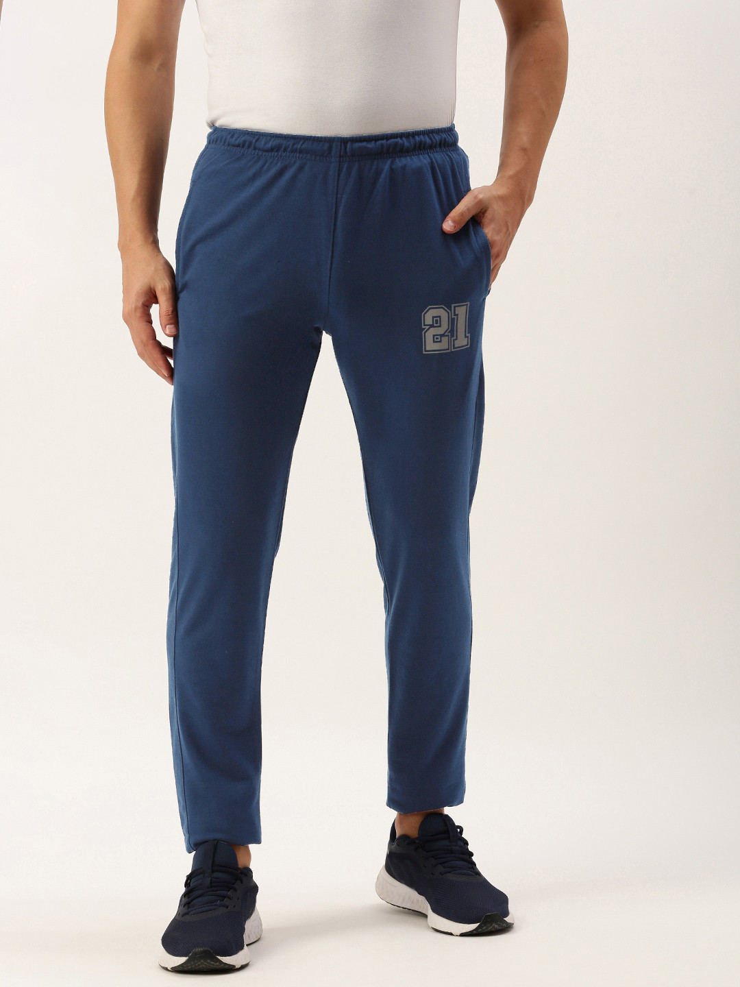 Sports52 wear Men Solid Slim Fit Mid-Rise Knitted Cotton Training Or Gym Track Pants, Blue
Sports52 wear Men Solid Slim Fit Mid-Rise Knitted Cotton Training Or Gym Track Pants, Blue