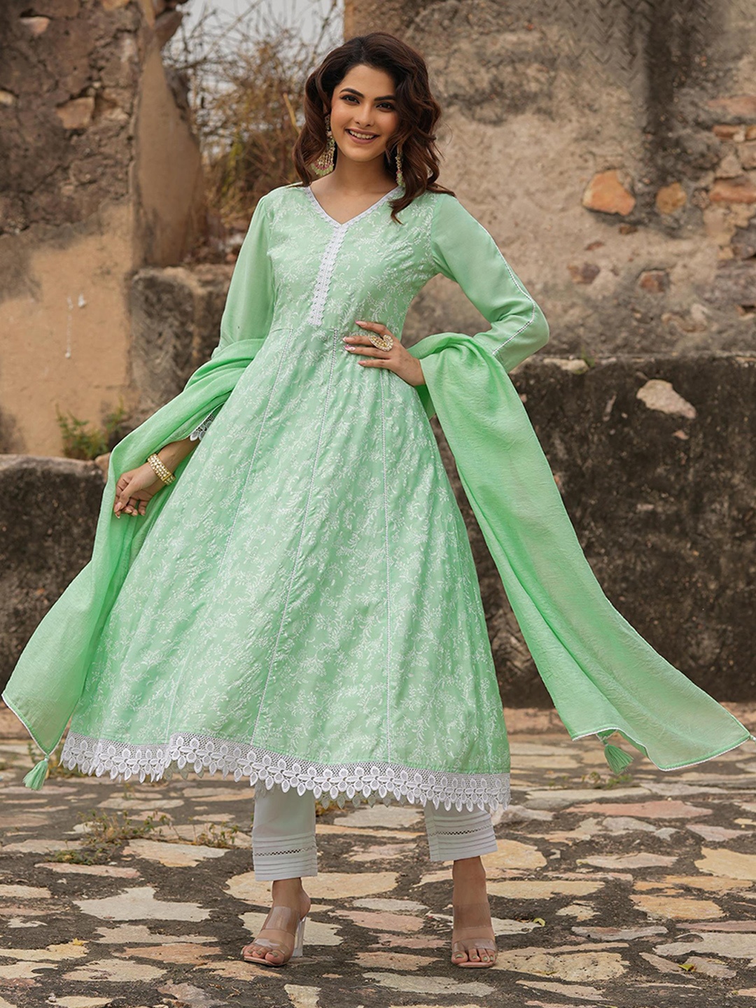 SCAKHI Floral Printed V Neck Thread Work Anarkali Kurta With Trousers & Dupatta, Green
SCAKHI Floral Printed V Neck Thread Work Anarkali Kurta With Trousers & Dupatta, Green