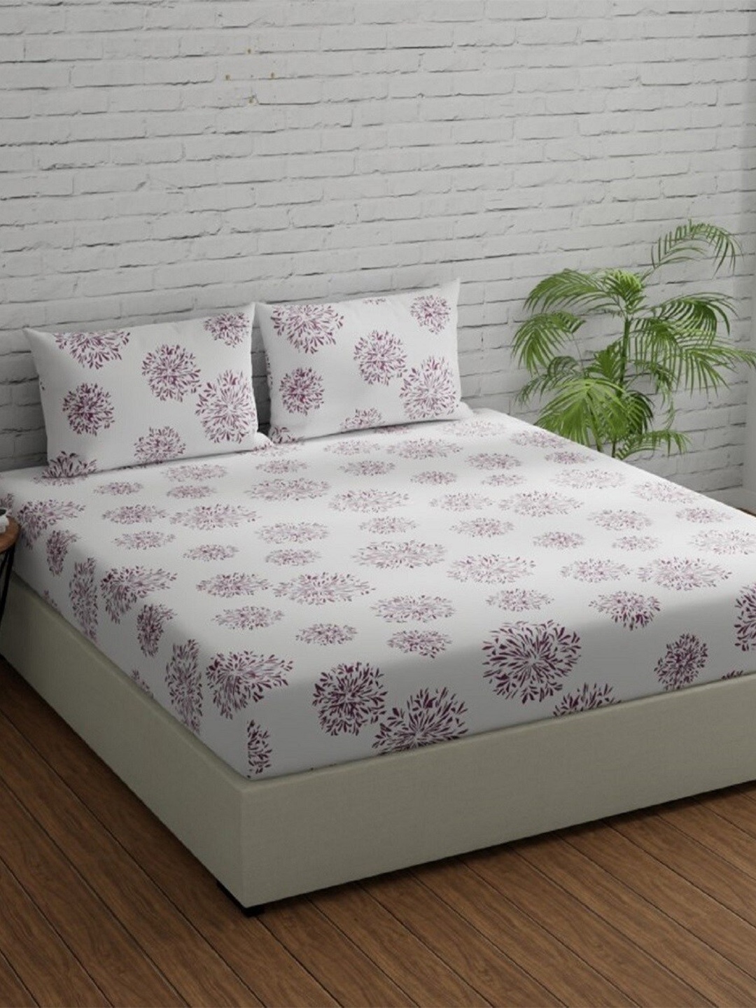 Huesland Comfort White & Mauve Printed 144 TC Cotton King Bedsheet & 2 Pillow Covers
Huesland Comfort White & Mauve Printed 144 TC Cotton King Bedsheet & 2 Pillow Covers