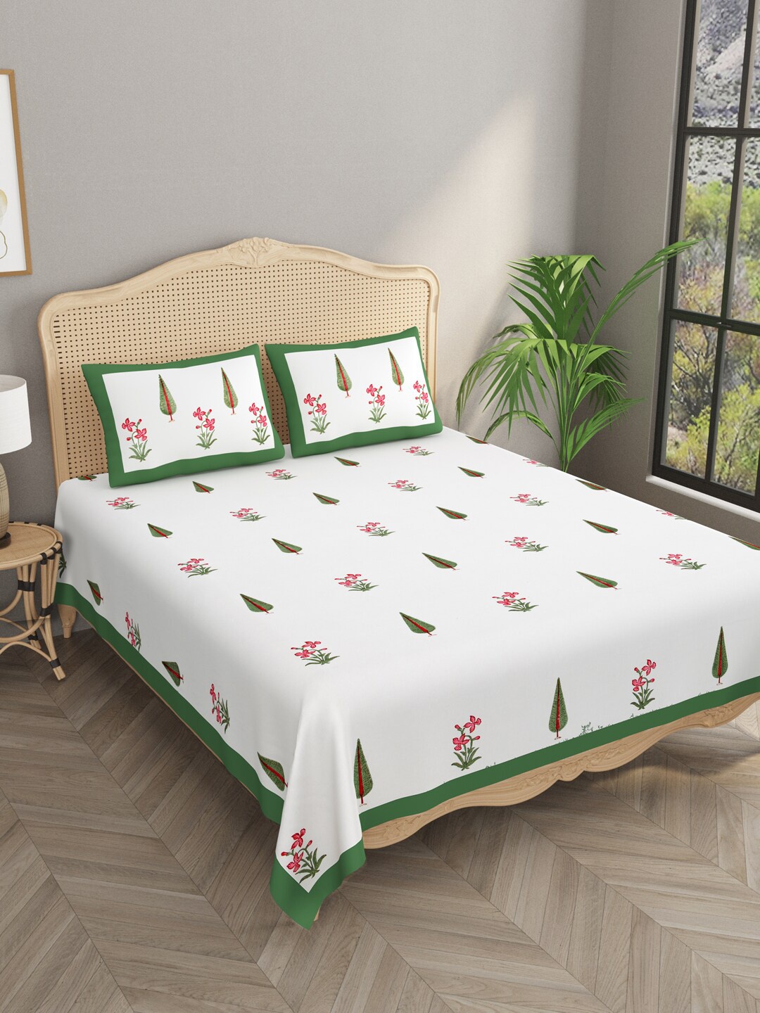 Gulaab Jaipur White & Green Floral Printed 600 TC Cotton King Bedsheet & 2 Pillow Covers
Gulaab Jaipur White & Green Floral Printed 600 TC Cotton King Bedsheet & 2 Pillow Covers