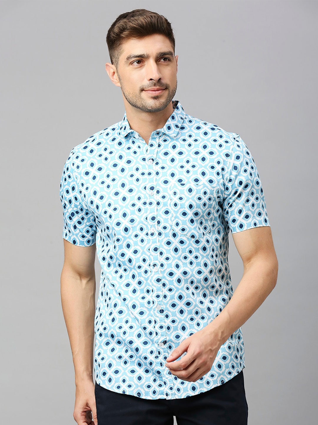 Mast & Harbour Blue & White Ethnic Motifs Printed Classic Fit Slim Fit Cotton Casual Shirt
Mast & Harbour Blue & White Ethnic Motifs Printed Classic Fit Slim Fit Cotton Casual Shirt