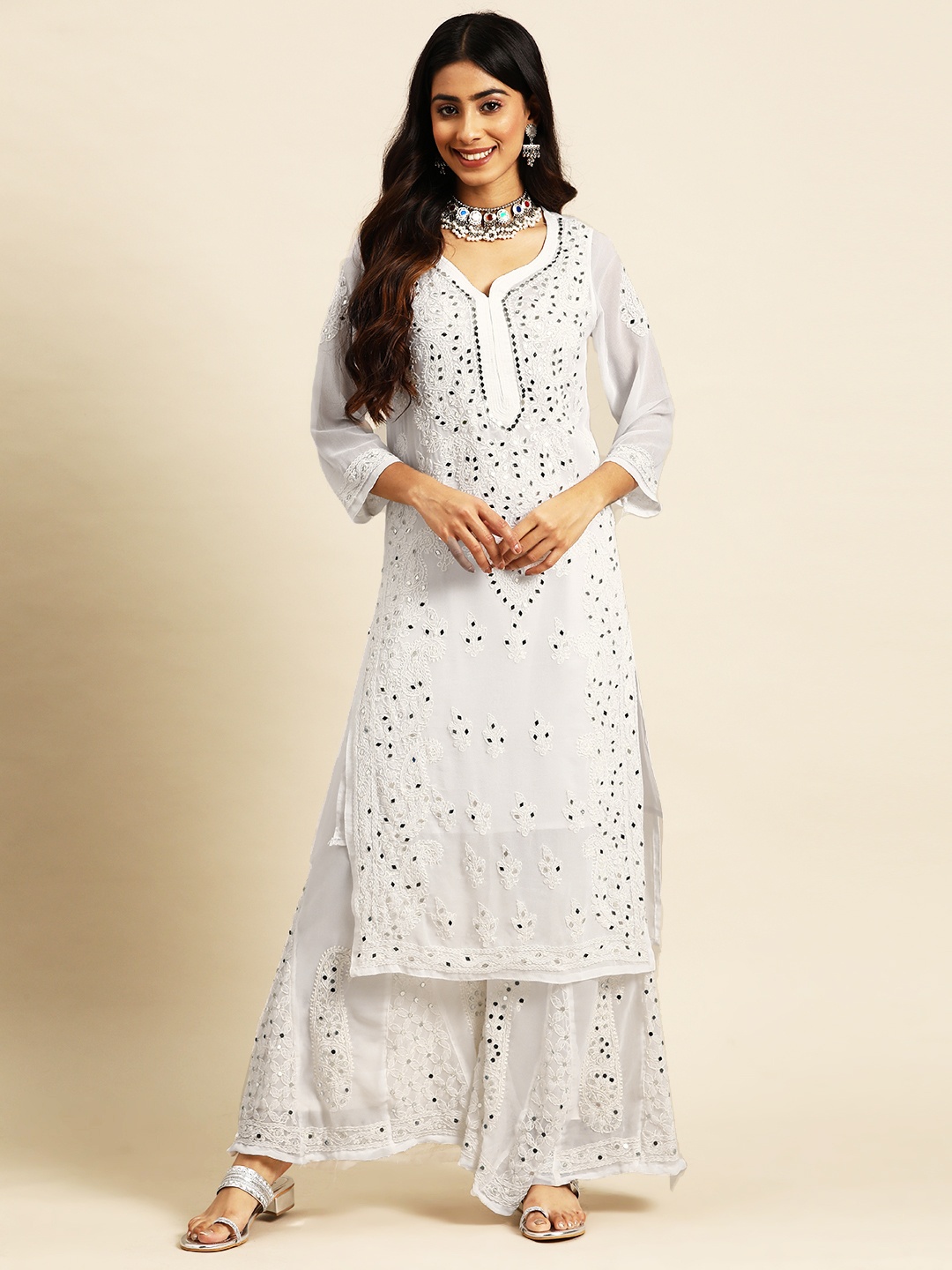 Saadgi Ethnic Motifs Embroidered Regular Chikankari Kurta with Sharara, White
Saadgi Ethnic Motifs Embroidered Regular Chikankari Kurta with Sharara, White