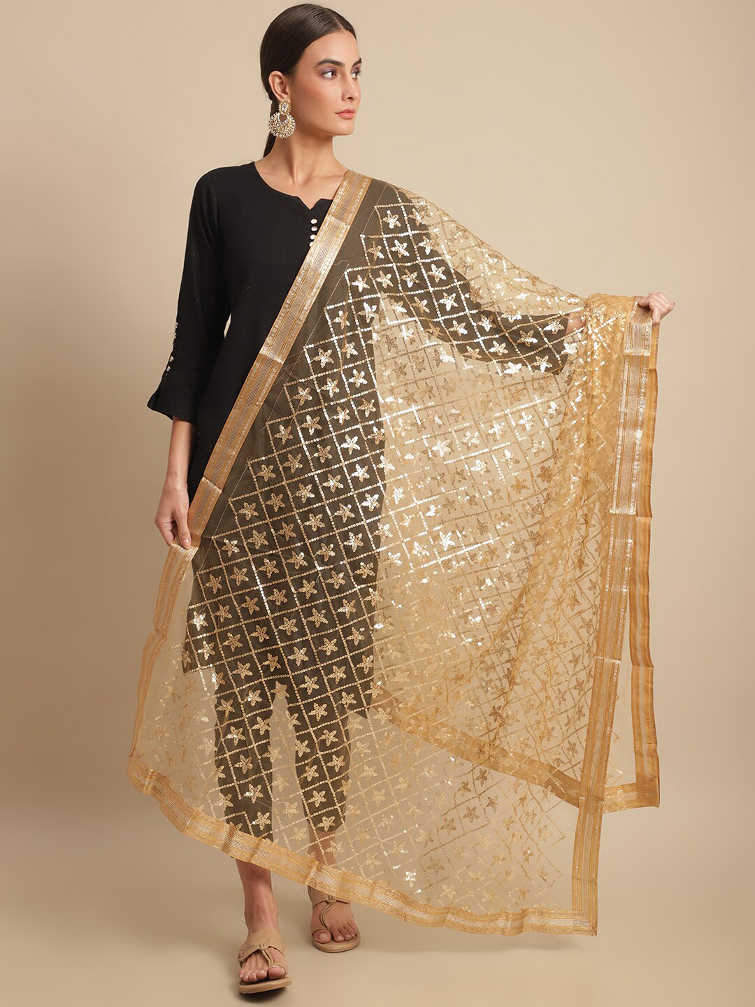 LOOM LEGACY Floral Sequinned Embroidered Shibori Dupatta, Gold
LOOM LEGACY Floral Sequinned Embroidered Shibori Dupatta, Gold