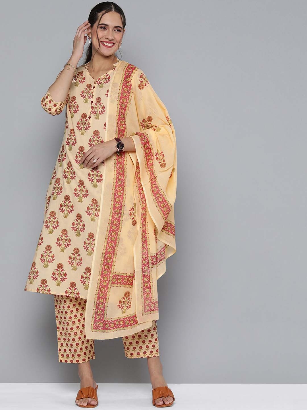 MALHAAR Ethnic Motifs Printed Regular Pure Cotton Kurta With Trousers & Dupatta, Cream
MALHAAR Ethnic Motifs Printed Regular Pure Cotton Kurta With Trousers & Dupatta, Cream
