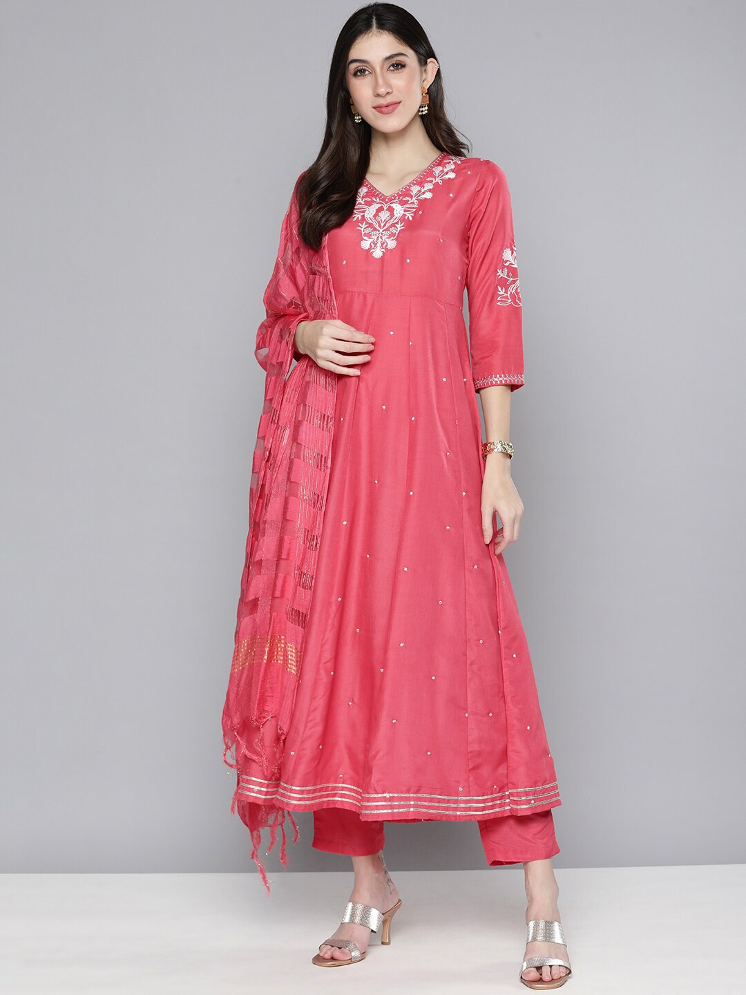 MALHAAR Floral Embroidered V Neck Anarkali Kurta With Trousers & Dupatta, Pink
MALHAAR Floral Embroidered V Neck Anarkali Kurta With Trousers & Dupatta, Pink