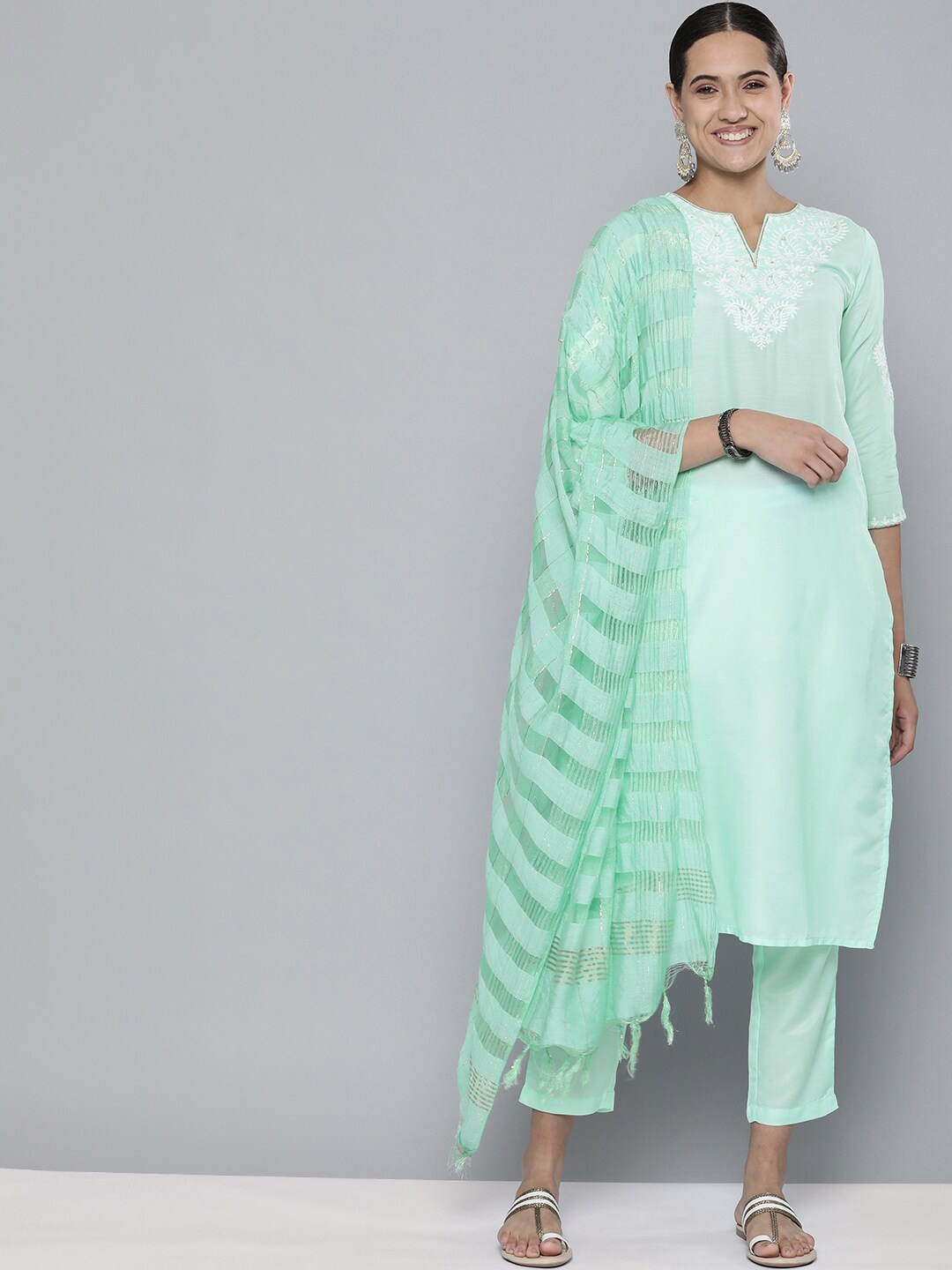 MALHAAR Ethnic Motif Embroidered Yoke Design Kurta With Trousers & Dupatta, Sea green
MALHAAR Ethnic Motif Embroidered Yoke Design Kurta With Trousers & Dupatta, Sea green