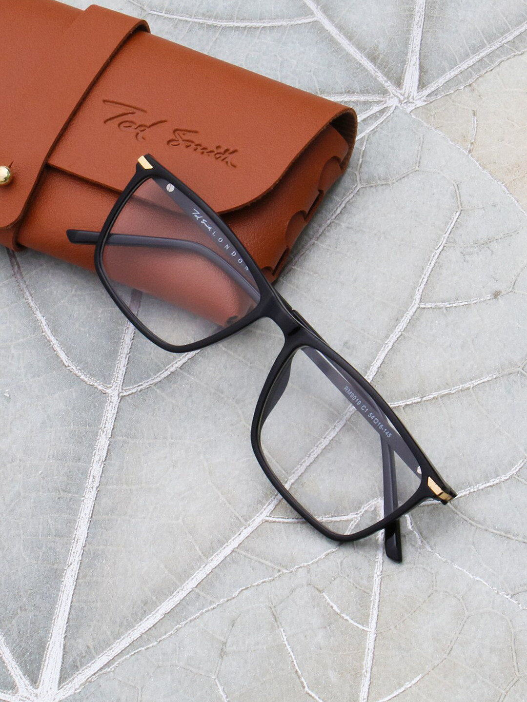 Ted Smith Full Rim Wayfarer Frame GLAZE_C1, Black 
Ted Smith Full Rim Wayfarer Frame GLAZE_C1, Black