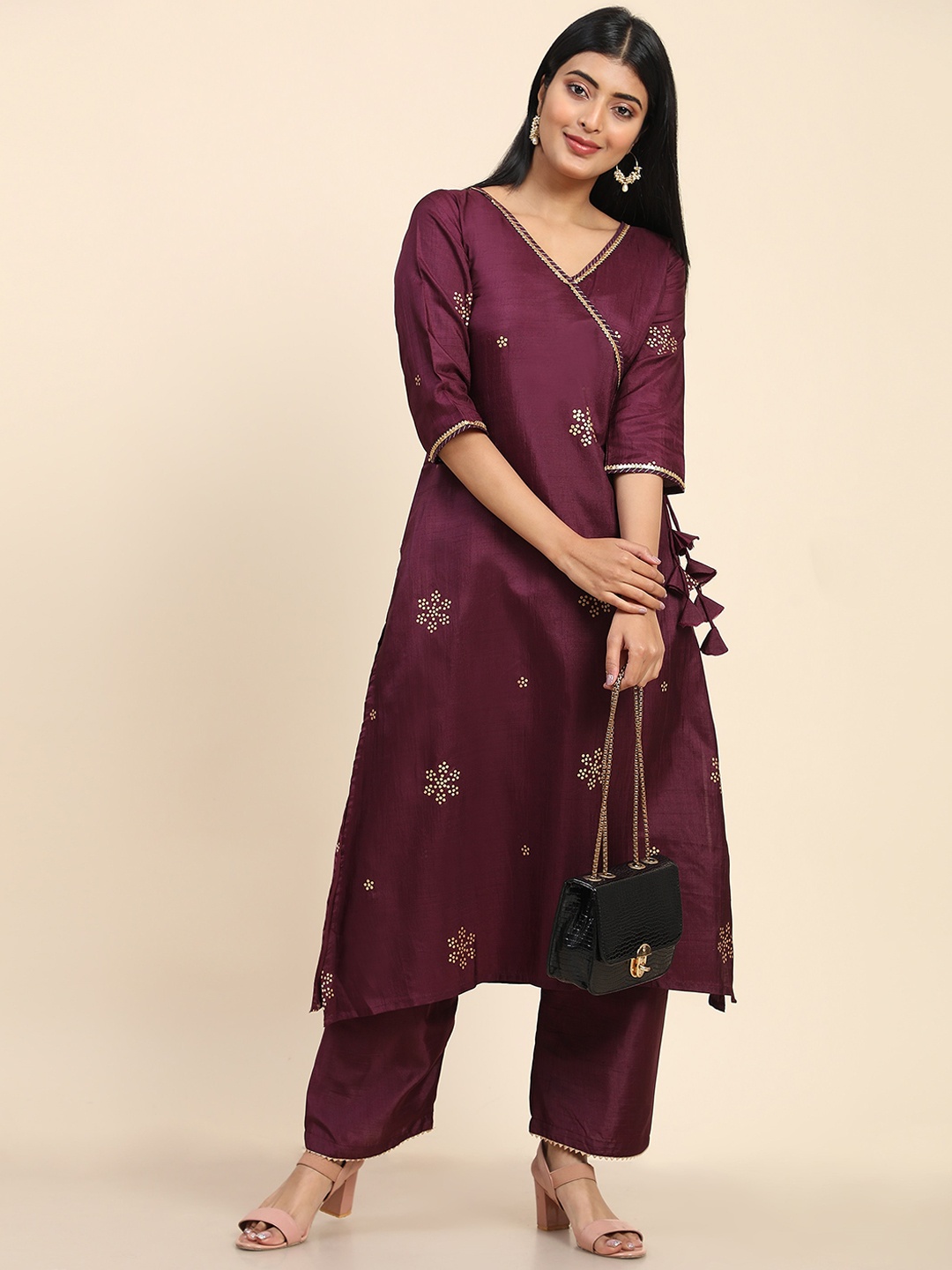 AVANSHEE Ethnic Motifs Foil Printed Gotta Patti Angrakha A-Line Kurta with Palazzos, Purple
AVANSHEE Ethnic Motifs Foil Printed Gotta Patti Angrakha A-Line Kurta with Palazzos, Purple