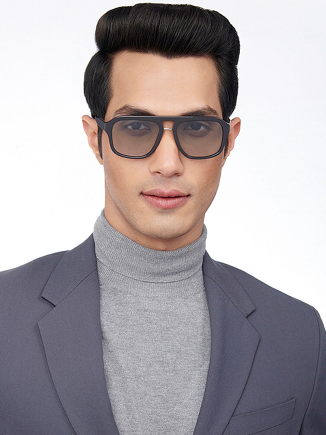 John Jacobs Lens & Wayfarer Sunglasses with Polarised and UV Protected Lens 207054, Grey
John Jacobs Lens & Wayfarer Sunglasses with Polarised and UV Protected Lens 207054, Grey