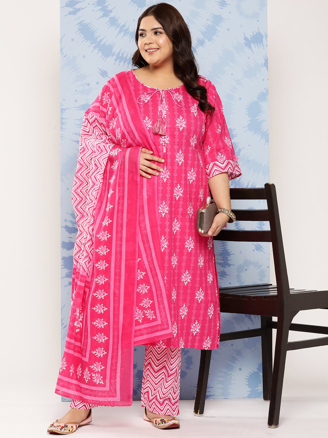 EXTRA LOVE BY LIBAS Ethnic Motifs Printed Pure Cotton Kurta with Trousers & Dupatta, Pink
EXTRA LOVE BY LIBAS Ethnic Motifs Printed Pure Cotton Kurta with Trousers & Dupatta, Pink