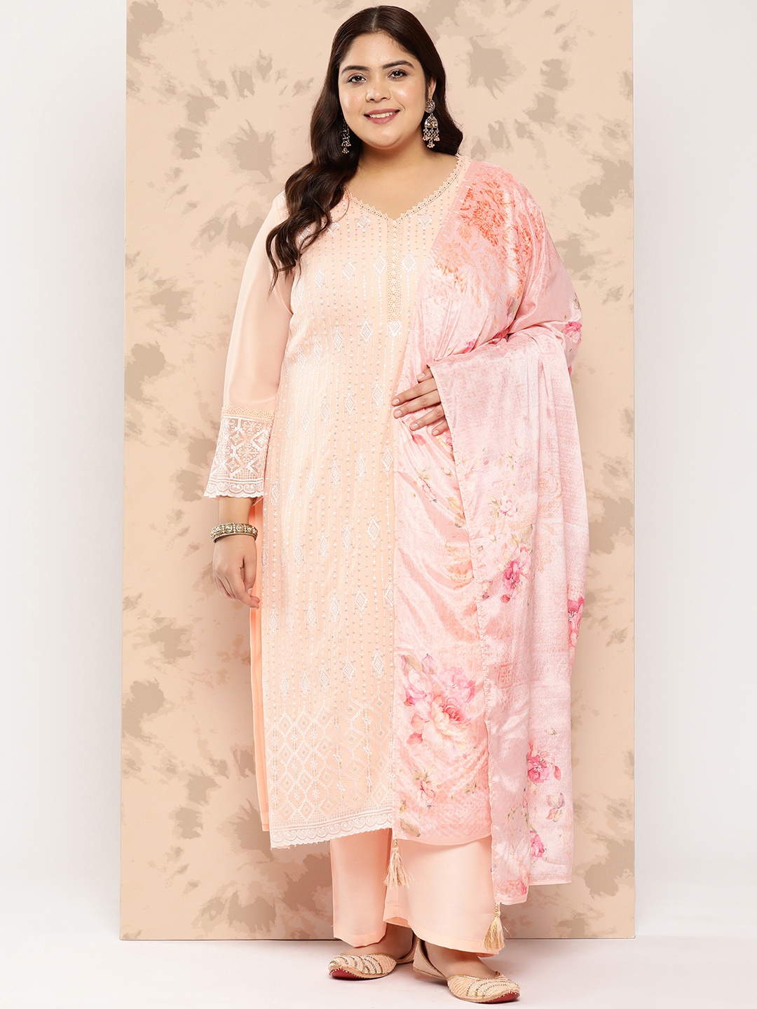 EXTRA LOVE BY LIBAS Plus Size Floral Embroidered Thread Work Kurta with Trousers & Dupatta, Peach
EXTRA LOVE BY LIBAS Plus Size Floral Embroidered Thread Work Kurta with Trousers & Dupatta, Peach