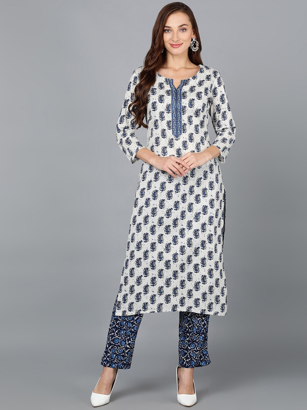 AHIKA White & Navy Blue Ethnic Motifs Printed Gotta Patti Kurta with Trousers
AHIKA White & Navy Blue Ethnic Motifs Printed Gotta Patti Kurta with Trousers