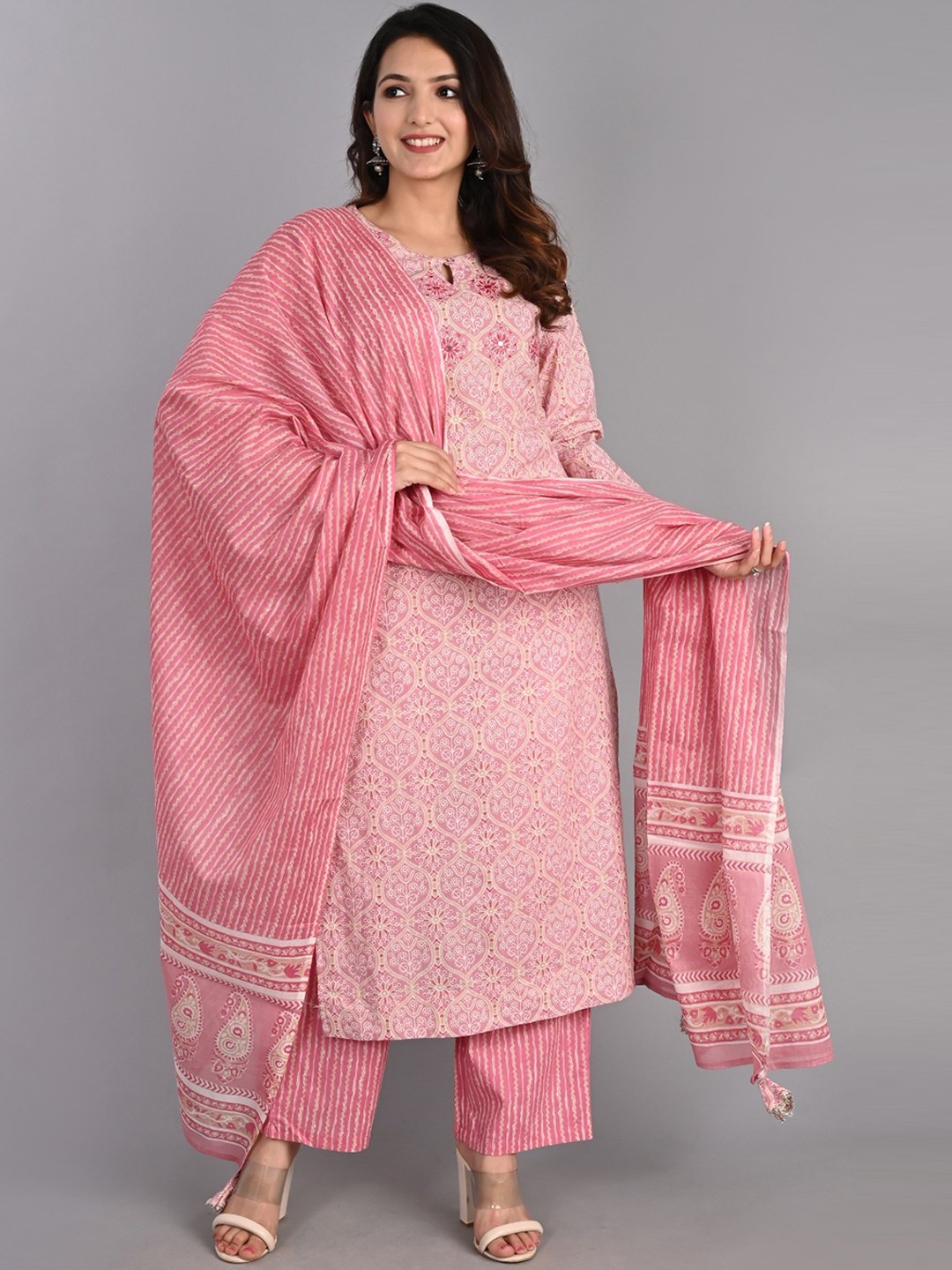 Do Dhaage Printed Keyhole Neck Mirror Work Pure Cotton Kurta With Palazzos & Dupatta, Pink
Do Dhaage Printed Keyhole Neck Mirror Work Pure Cotton Kurta With Palazzos & Dupatta, Pink