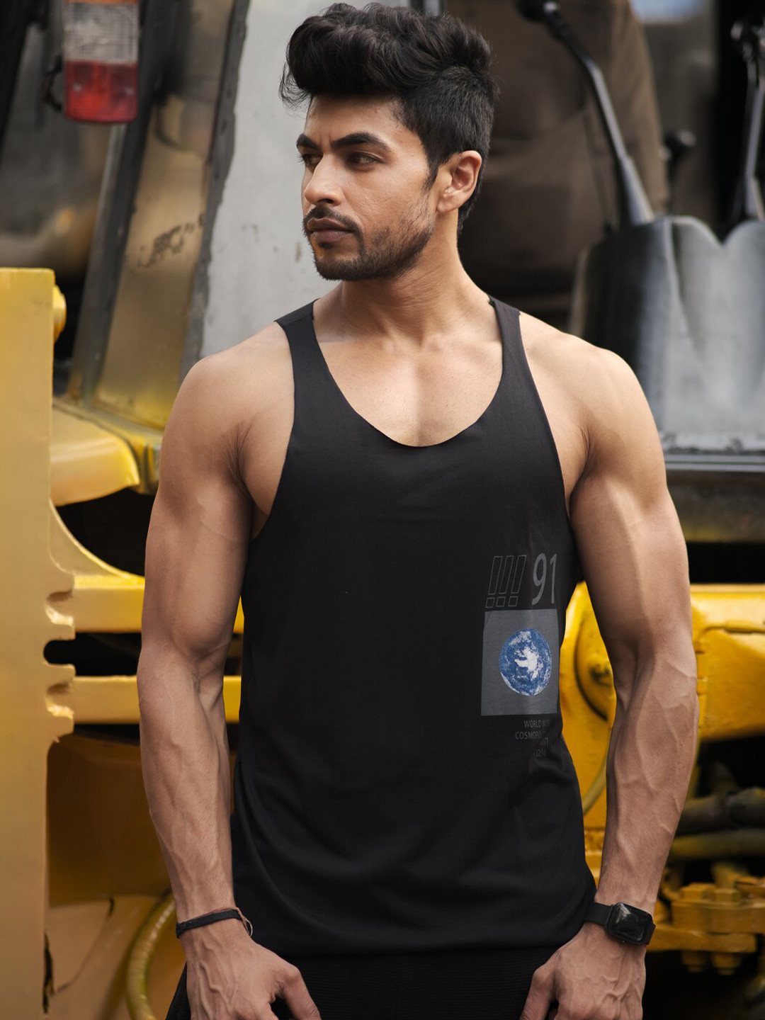 Powerlook Black & Grey Scoop Neck Gym vest
Powerlook Black & Grey Scoop Neck Gym vest