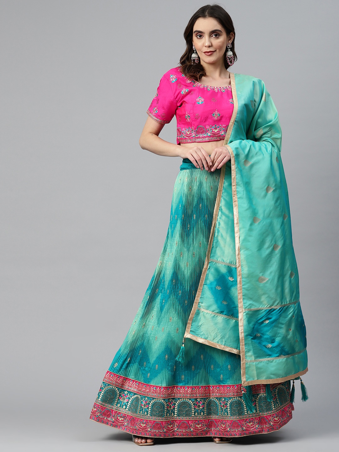 CAMPAIGN TRENDS Embroidered Beads & Stones Unstitched Lehenga & Blouse With Dupatta, Teal
CAMPAIGN TRENDS Embroidered Beads & Stones Unstitched Lehenga & Blouse With Dupatta, Teal