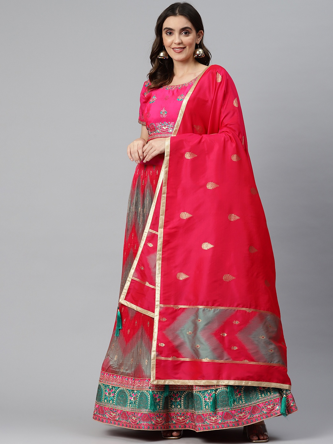 CAMPAIGN TRENDS Embroidered Beads & Stones Unstitched Lehenga & Blouse With Dupatta, Multi
CAMPAIGN TRENDS Embroidered Beads & Stones Unstitched Lehenga & Blouse With Dupatta, Multi