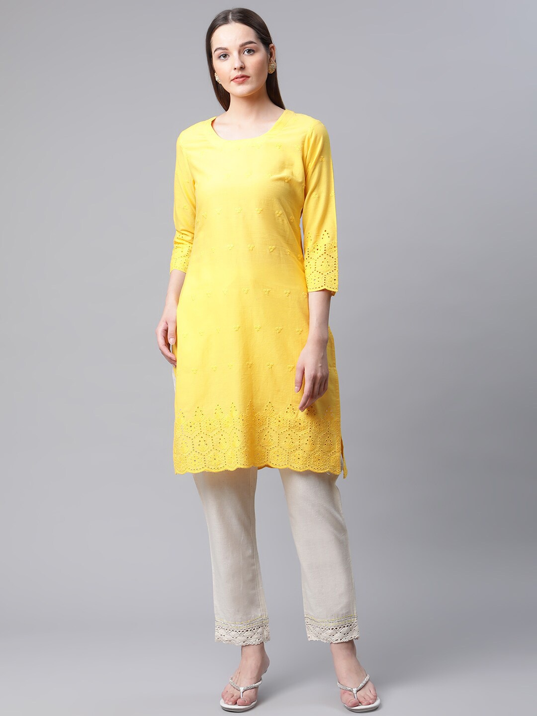 AMIRAS INDIAN ETHNIC WEAR Floral Embroidered Pure Cotton Kurta with Trousers, Yellow
AMIRAS INDIAN ETHNIC WEAR Floral Embroidered Pure Cotton Kurta with Trousers, Yellow