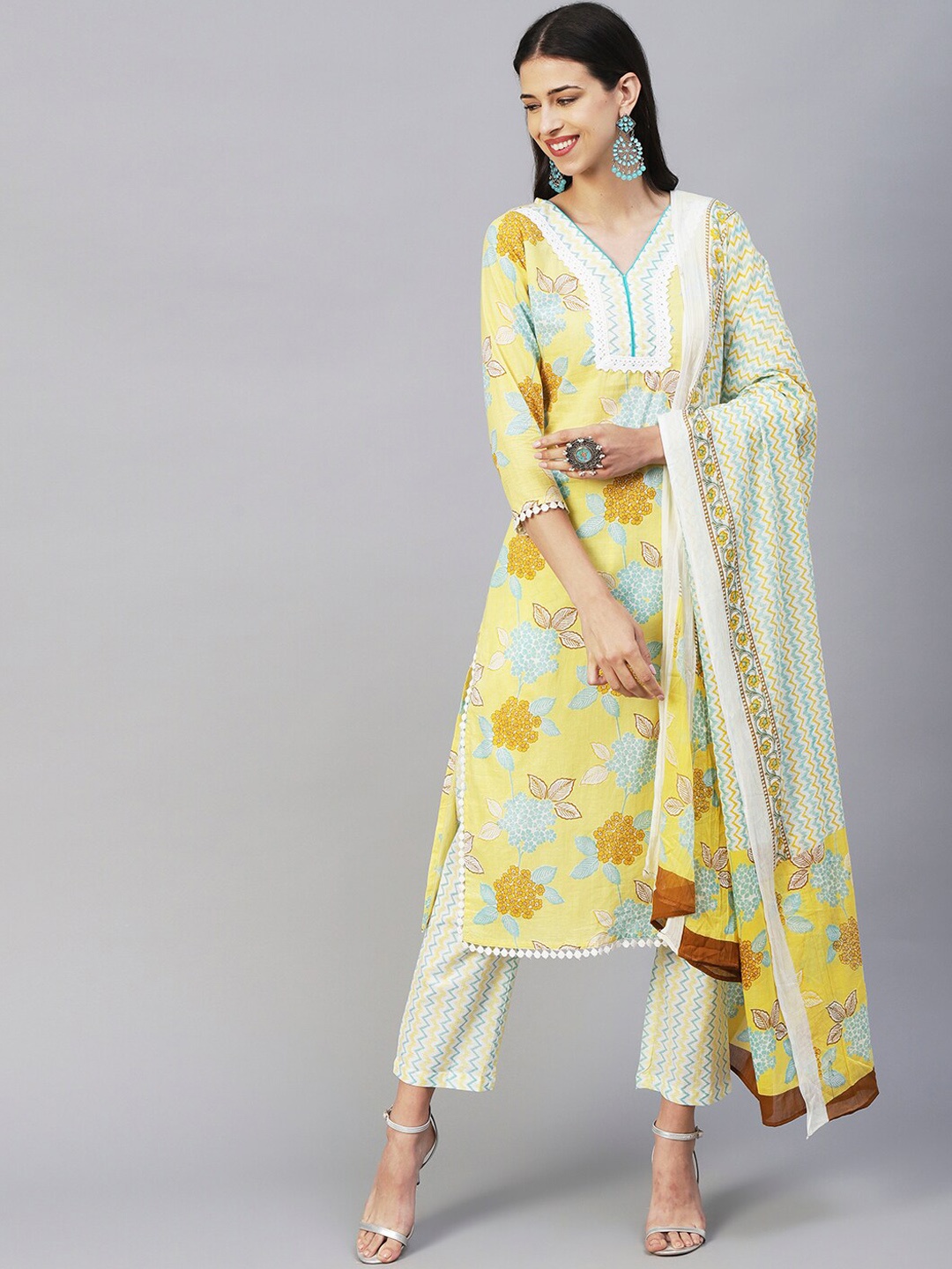 FASHOR Yellow & Brown Floral Printed V Neck Pure Cotton Kurta With Trousers & Dupatta
FASHOR Yellow & Brown Floral Printed V Neck Pure Cotton Kurta With Trousers & Dupatta