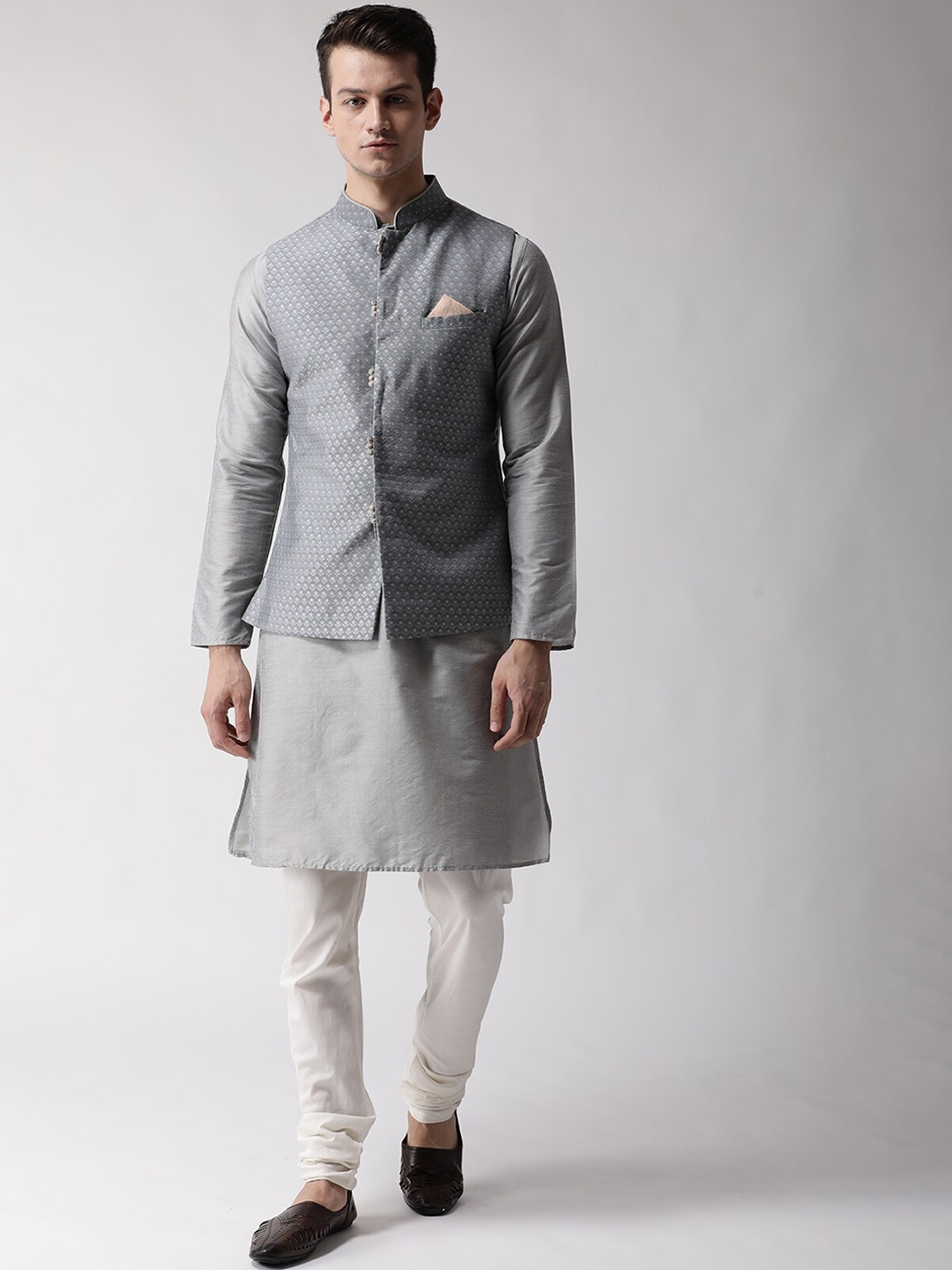 KISAH Mandarin Collar Regular Straight Kurta With Churidar & Nehru Jacket, Grey
KISAH Mandarin Collar Regular Straight Kurta With Churidar & Nehru Jacket, Grey