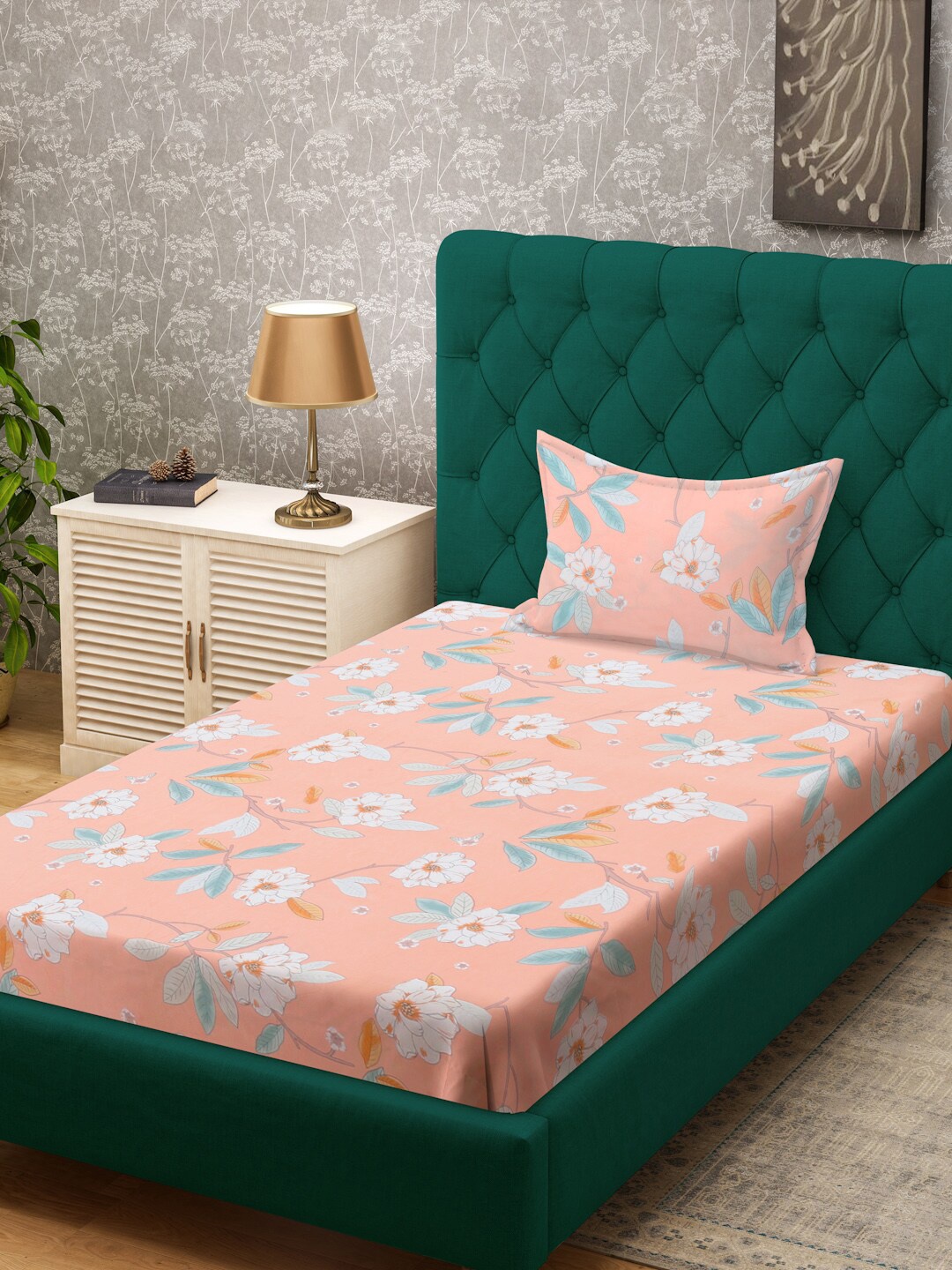 KLOTTHE Peach-Colored & White Floral-Printed 300TC Fitted Single Bedsheet & Pillow Cover
KLOTTHE Peach-Colored & White Floral-Printed 300TC Fitted Single Bedsheet & Pillow Cover