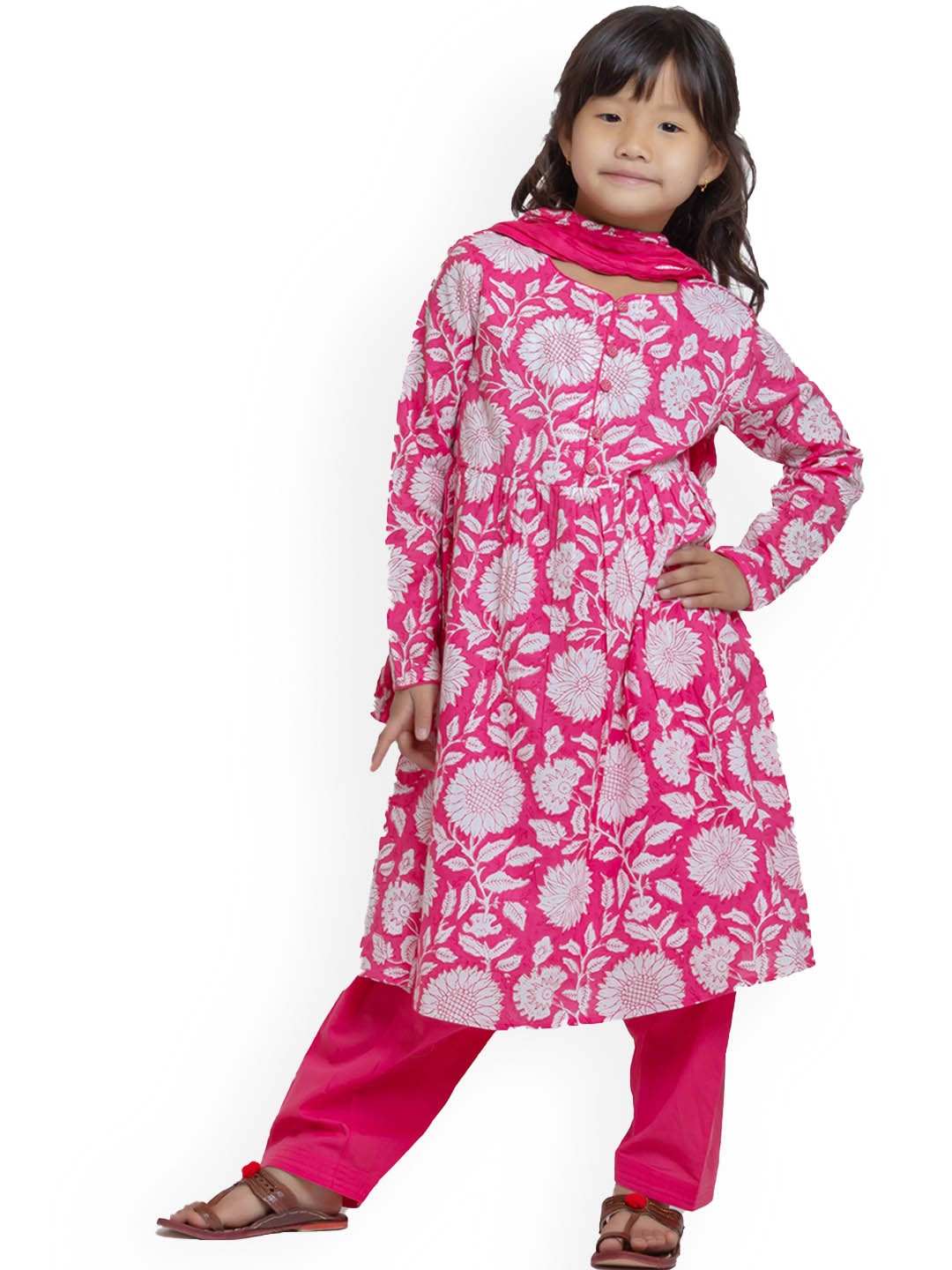 My Little Lambs Girls Floral Printed Pure Cotton A-Line Kurta With Salwar & Dupatta, Pink
My Little Lambs Girls Floral Printed Pure Cotton A-Line Kurta With Salwar & Dupatta, Pink