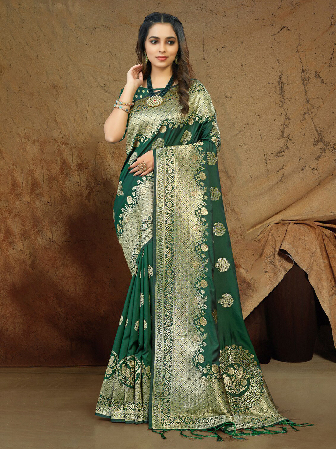 Exclusiva Floral Woven Design Zari Banarasi Saree, Green
Exclusiva Floral Woven Design Zari Banarasi Saree, Green