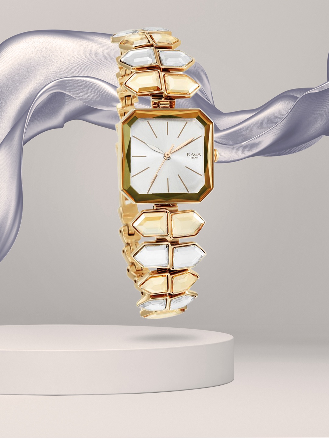 Titan Women Brass Dial & Stainless Steel Bracelet Style Straps Analogue Watch NQ95152WM01, Gold
Titan Women Brass Dial & Stainless Steel Bracelet Style Straps Analogue Watch NQ95152WM01, Gold