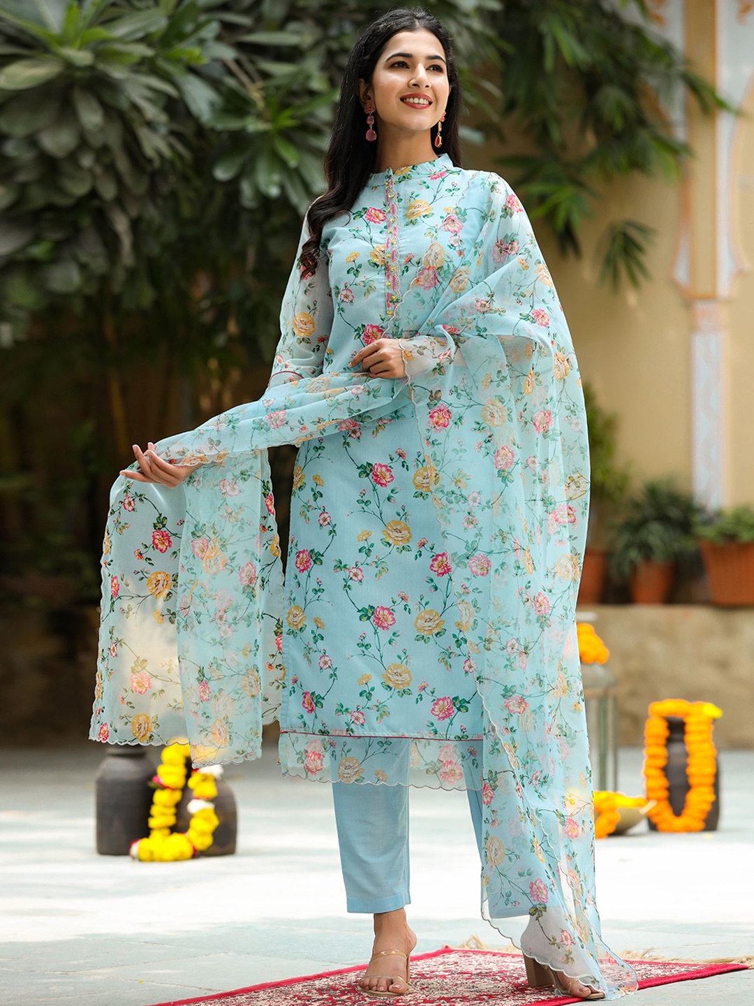 GILLORI Floral Printed Beads and Stones Chanderi Cotton Kurta with Trousers & Dupatta, Turquoise blue
GILLORI Floral Printed Beads and Stones Chanderi Cotton Kurta with Trousers & Dupatta, Turquoise blue