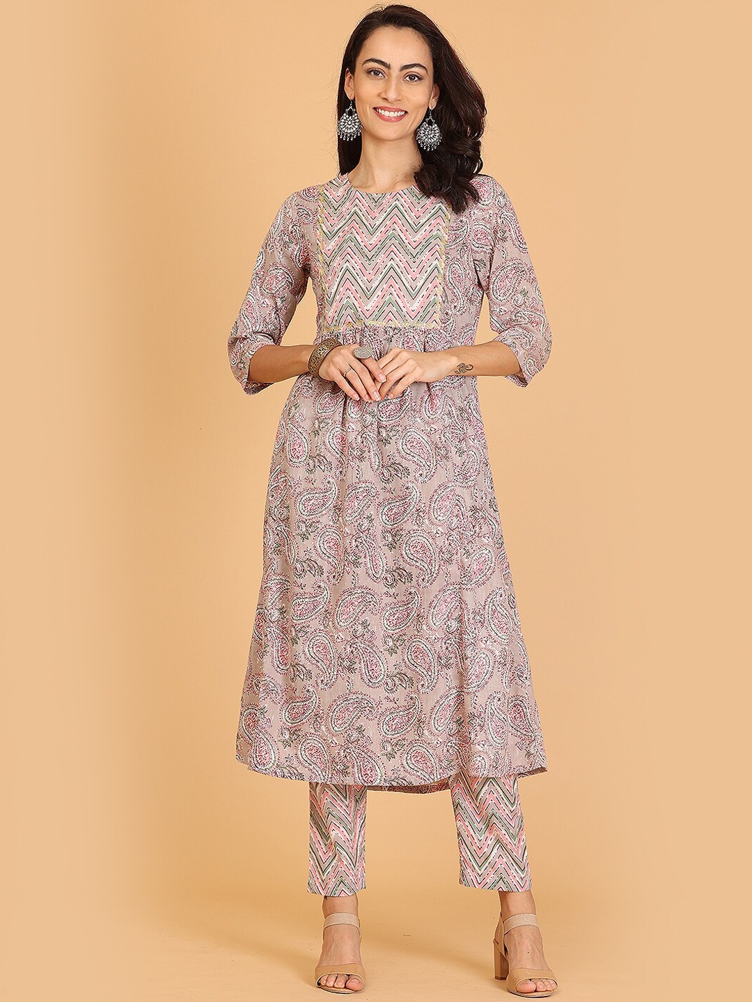 KAANCHIE NANGGIA Women Paisley Printed Empire Pure Cotton Kurta with Trousers Set, Pink
KAANCHIE NANGGIA Women Paisley Printed Empire Pure Cotton Kurta with Trousers Set, Pink