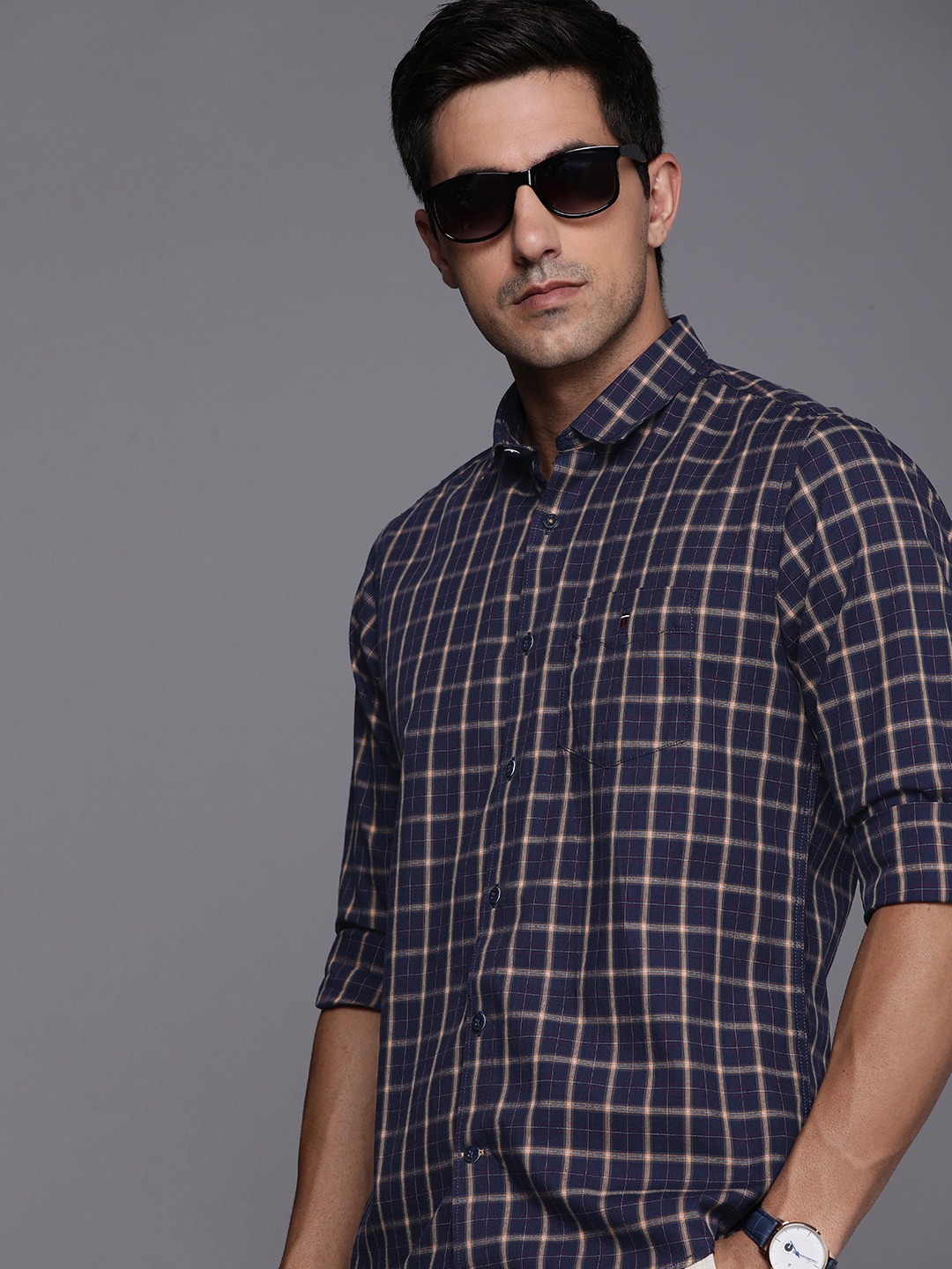 Louis Philippe Sport Men Slim Fit Tartan Checked Casual Shirt, Navy blue
Louis Philippe Sport Men Slim Fit Tartan Checked Casual Shirt, Navy blue
