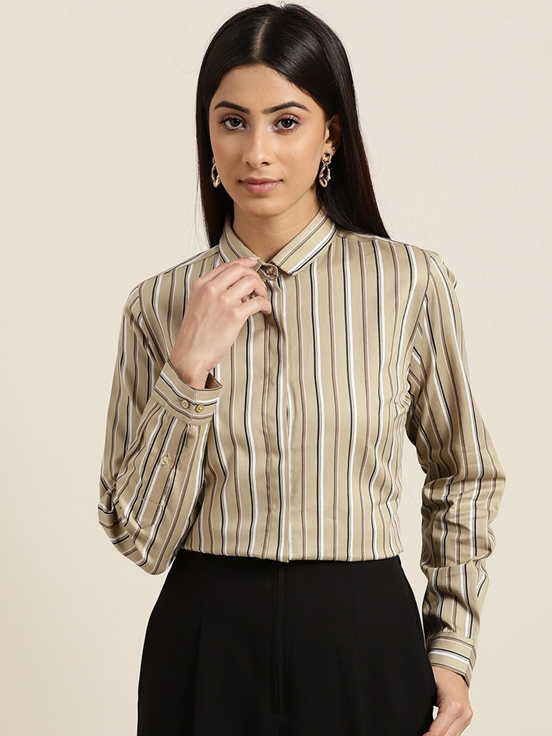 Hancock Premium Vertical Striped Spread Collar Pure Cotton Slim Fit Formal Shirt, Beige
Hancock Premium Vertical Striped Spread Collar Pure Cotton Slim Fit Formal Shirt, Beige