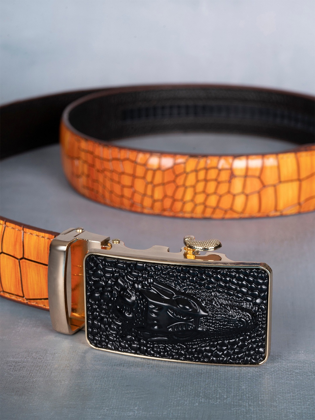 BANGE Men Textured Leather Belt, Brown