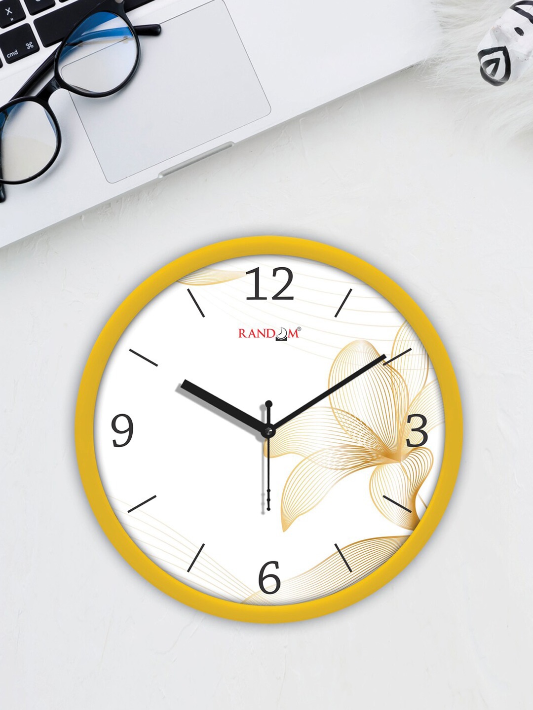 RANDOM Yellow & White Classic Modern Stylish Flowers Analogue Contemporary Wall Clock
RANDOM Yellow & White Classic Modern Stylish Flowers Analogue Contemporary Wall Clock