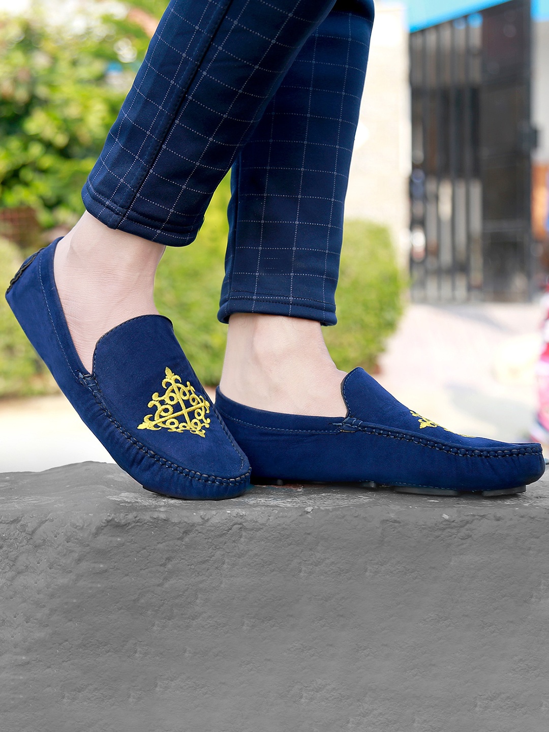 Bxxy Men Embroidered Loafers, Blue