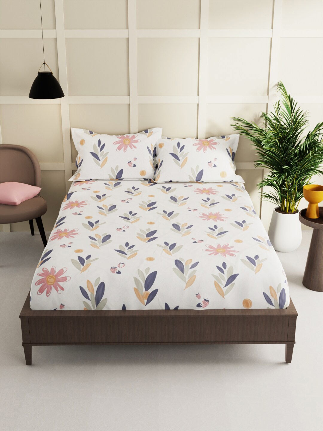 BIANCA La-Vogue Cream-Coloured & Green Printed 152 TC Queen Bedsheet & 2 Pillow Covers
BIANCA La-Vogue Cream-Coloured & Green Printed 152 TC Queen Bedsheet & 2 Pillow Covers