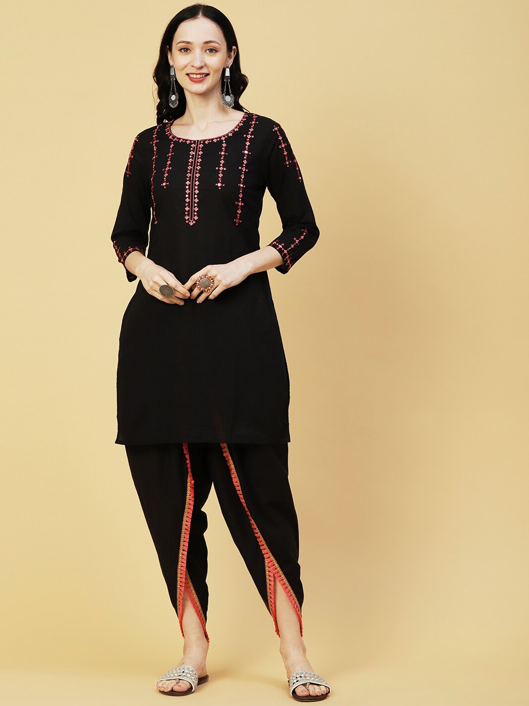 FASHOR Black & Pink Floral Embroidered Mirror Work Pure Cotton Kurta with Dhoti Pants
FASHOR Black & Pink Floral Embroidered Mirror Work Pure Cotton Kurta with Dhoti Pants