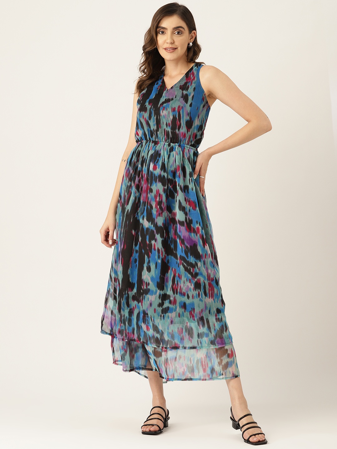 LABEL REGALIA Ethnic Motifs Printed Styled Back Chiffon Fit and Flare Shape Midi Dress, Blue
LABEL REGALIA Ethnic Motifs Printed Styled Back Chiffon Fit and Flare Shape Midi Dress, Blue