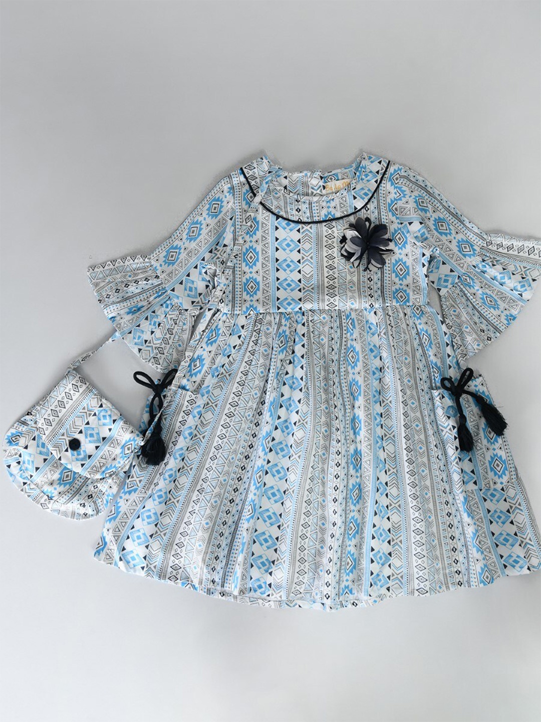 Bella Moda Girls Geometric Printed Pure Cotton Fit & Flare Dress With Sling Bag, White
Bella Moda Girls Geometric Printed Pure Cotton Fit & Flare Dress With Sling Bag, White