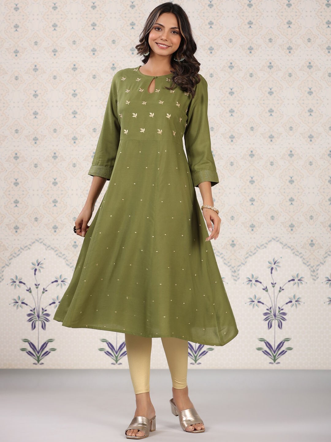 Ode by House of Pataudi Olive Green & Gold Embroidered Keyhole Neck Kurta With Leggings
Ode by House of Pataudi Olive Green & Gold Embroidered Keyhole Neck Kurta With Leggings