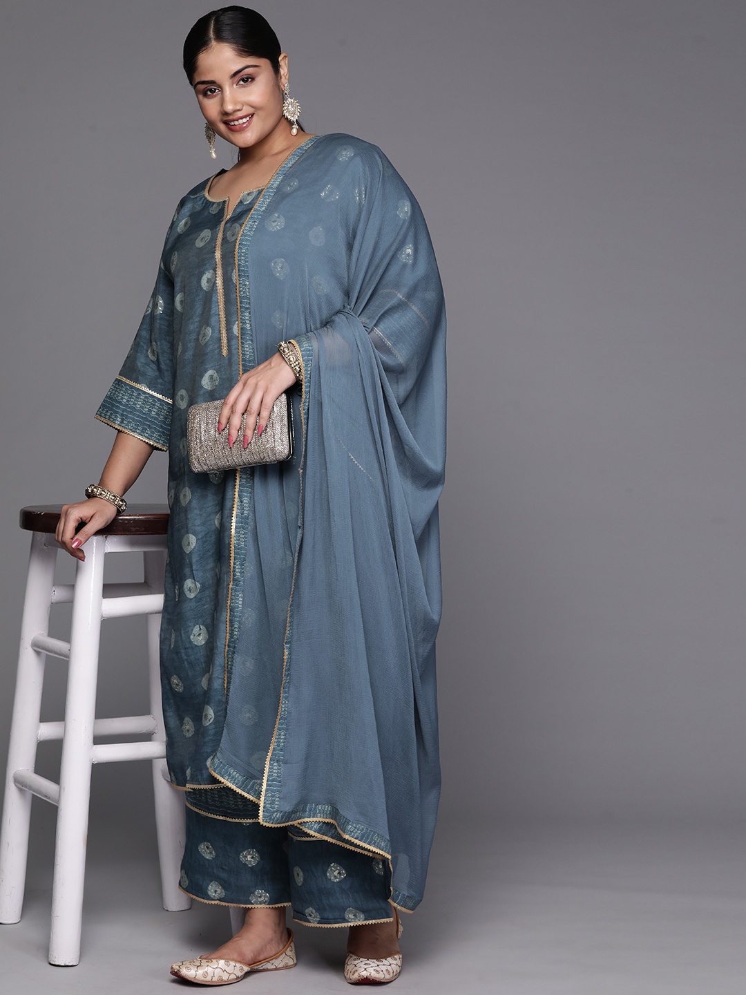EXTRA LOVE BY LIBAS Women Plus Size Printed Gotta Patti Kurta with Palazzos & With Dupatta, Grey
EXTRA LOVE BY LIBAS Women Plus Size Printed Gotta Patti Kurta with Palazzos & With Dupatta, Grey