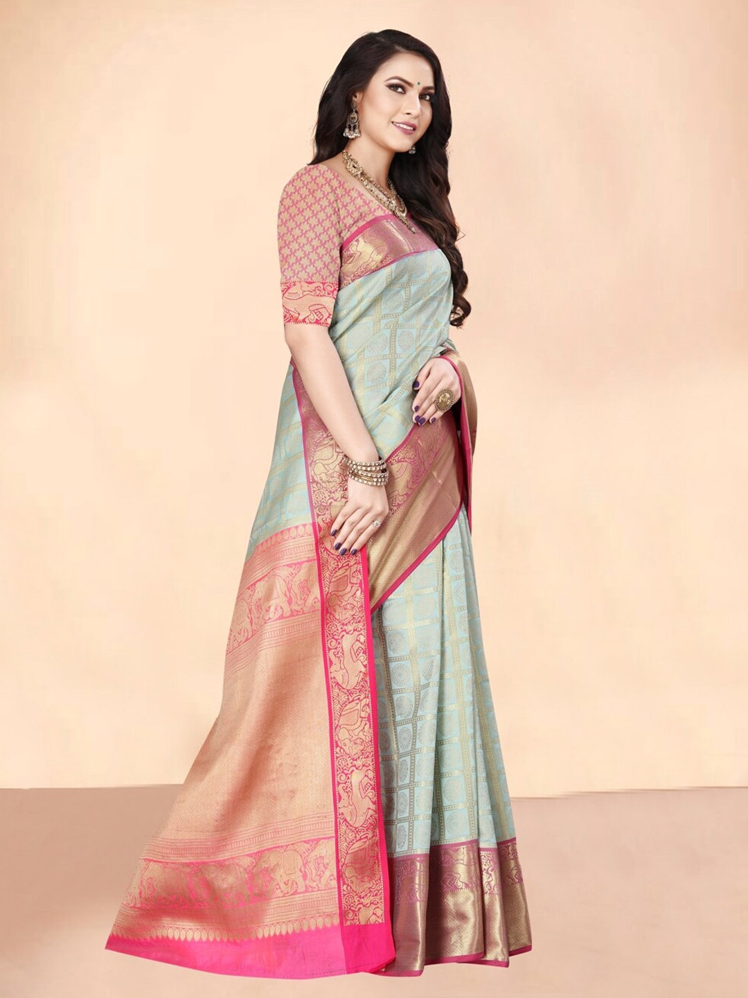 AVANTIKA FASHION Ethnic Motifs Woven Design Zari Pure Silk Kanjeevaram Saree, Sea green
AVANTIKA FASHION Ethnic Motifs Woven Design Zari Pure Silk Kanjeevaram Saree, Sea green