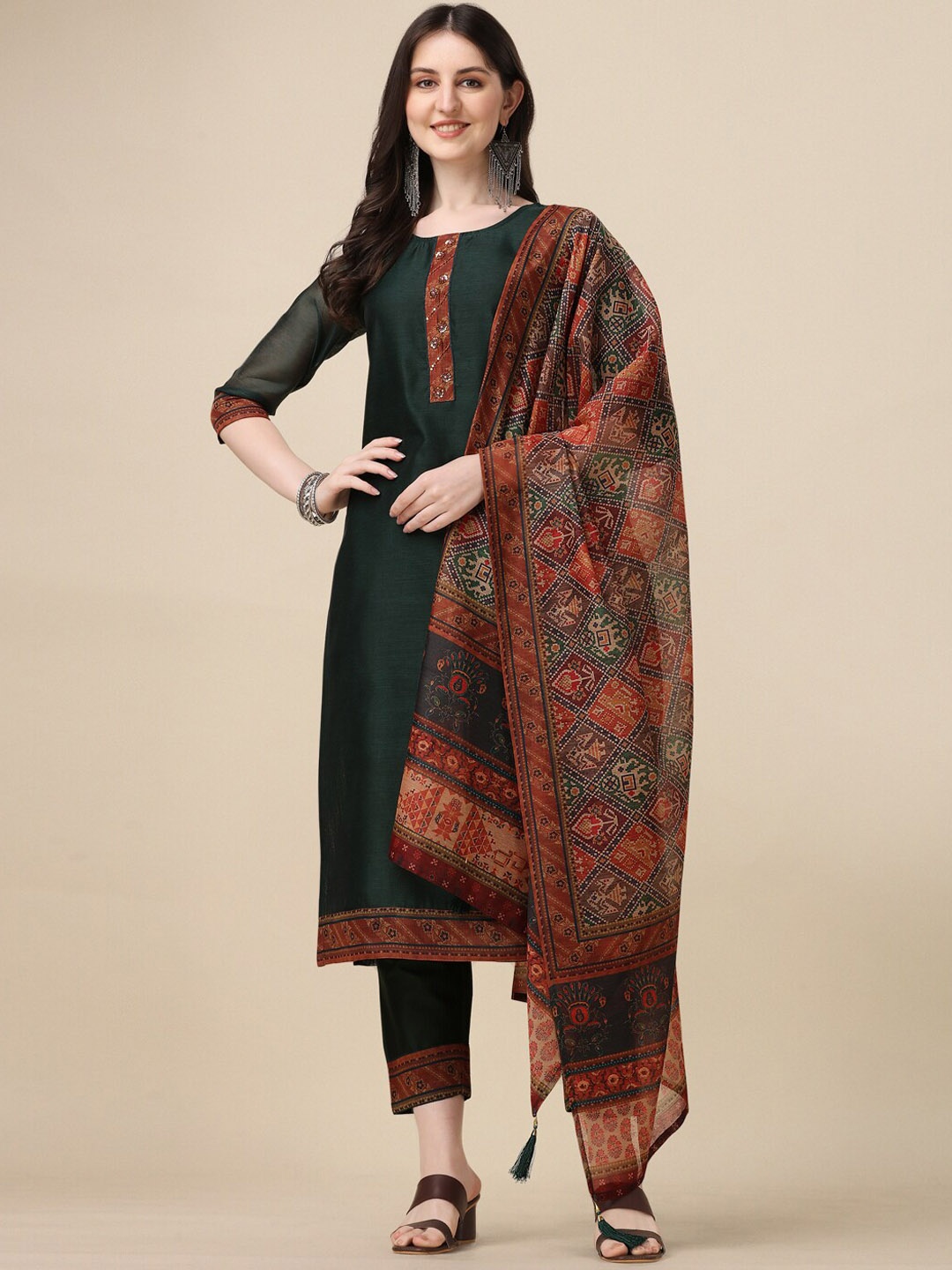 Berrylicious Ethnic Printed Beads Sequined Chanderi Cotton Kurta with Trousers & Dupatta, Green
Berrylicious Ethnic Printed Beads Sequined Chanderi Cotton Kurta with Trousers & Dupatta, Green
