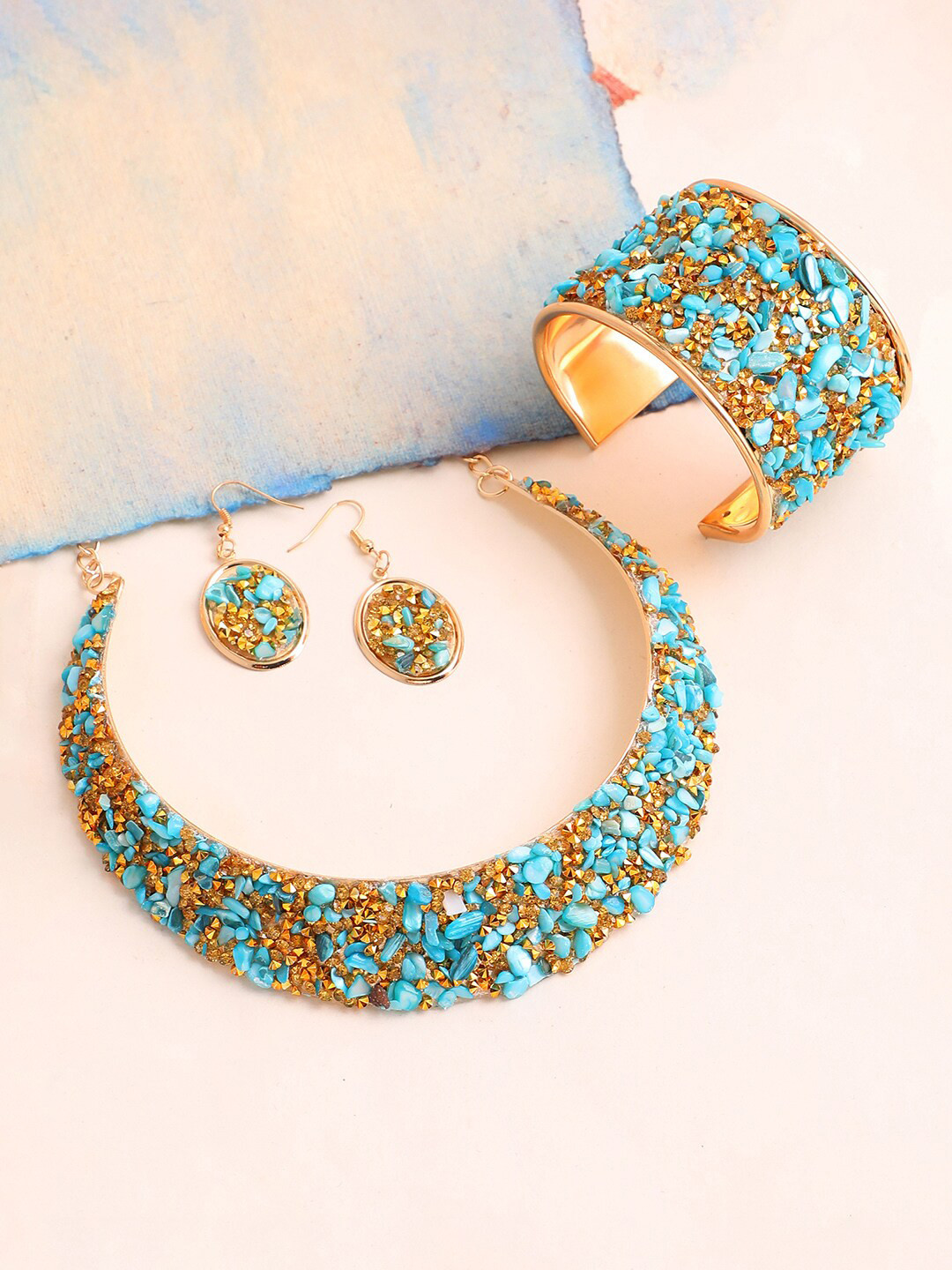 SOHI Gold-Plated Stone-Studded Jewellery Set
SOHI Gold-Plated Stone-Studded Jewellery Set