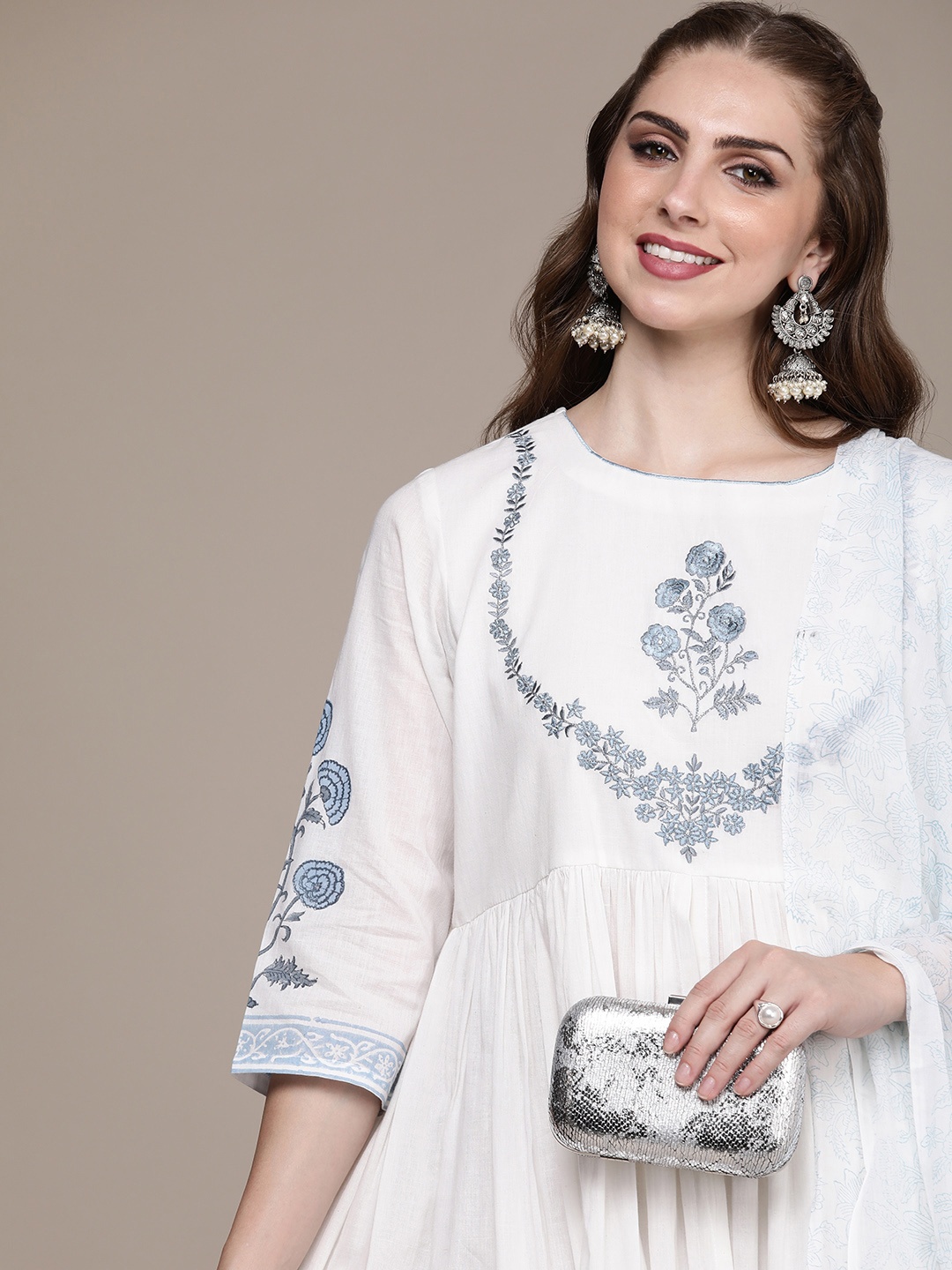 Anouk Ethnic Motifs Embroidered Pure Cotton Kurta With Trousers & Dupatta, White
Anouk Ethnic Motifs Embroidered Pure Cotton Kurta With Trousers & Dupatta, White