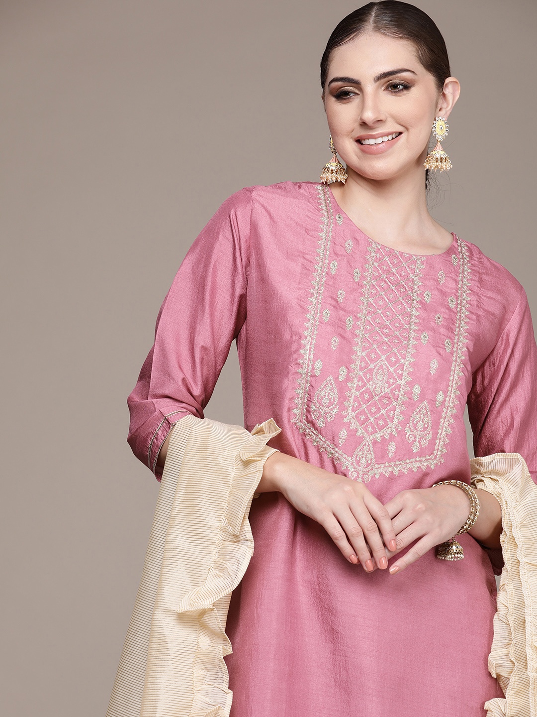 Anouk Women Ethnic Motifs Yoke Design Regular Kurta with Trousers & With Dupatta, Pink
Anouk Women Ethnic Motifs Yoke Design Regular Kurta with Trousers & With Dupatta, Pink