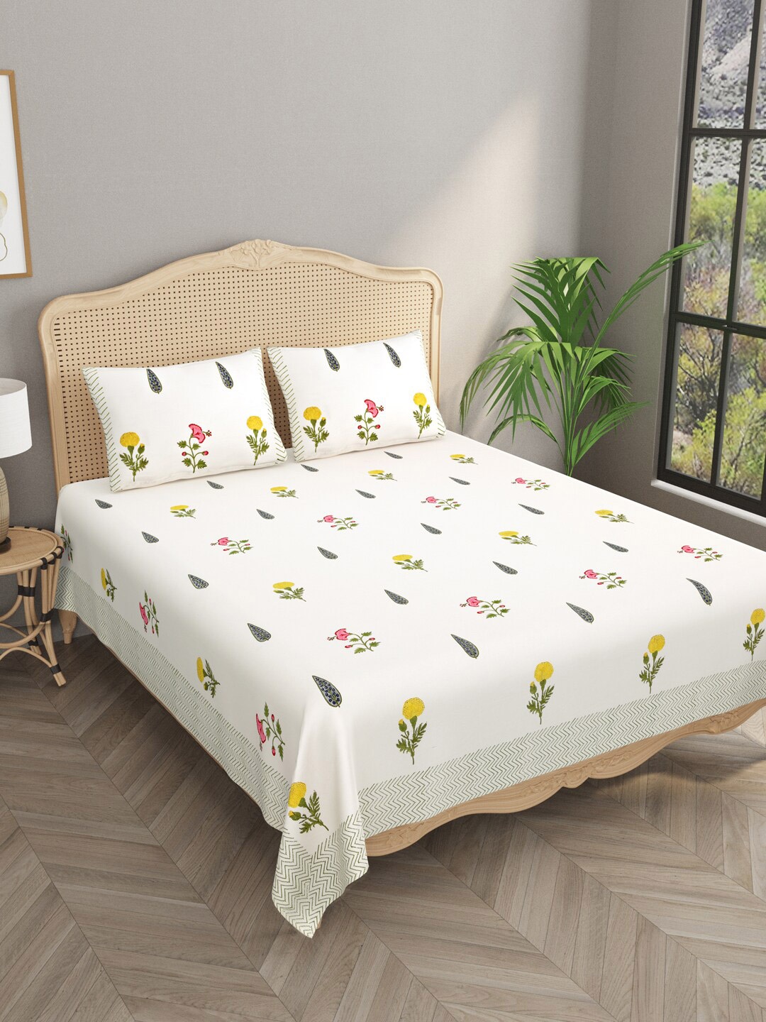 Gulaab Jaipur White & Yellow Printed Cotton 600 TC King Bedsheet With 2 Pillow Covers
Gulaab Jaipur White & Yellow Printed Cotton 600 TC King Bedsheet With 2 Pillow Covers