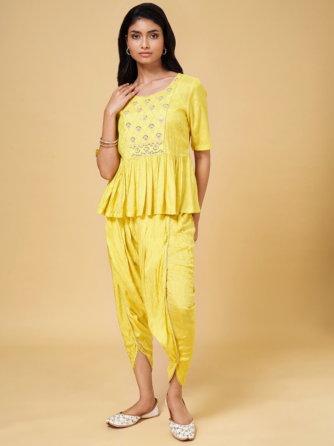 AKKRITI BY PANTALOONS Geometric Printed Pleated Sequinned Kurti With Dhoti Pants, Lime green
AKKRITI BY PANTALOONS Geometric Printed Pleated Sequinned Kurti With Dhoti Pants, Lime green